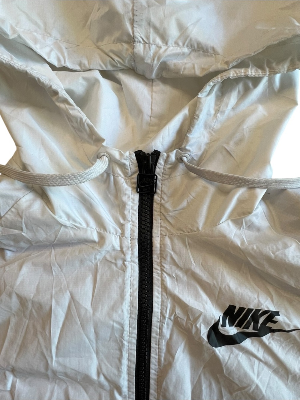 Nike Women's Sportswear Windrunner Jacket in Black and White Size Medium - Picture 4 of 11
